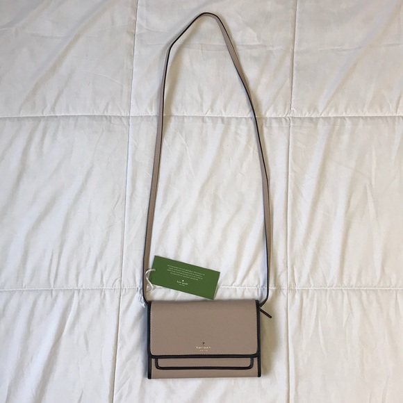 kate spade Handbags - Kate Spade Crossbody Purse